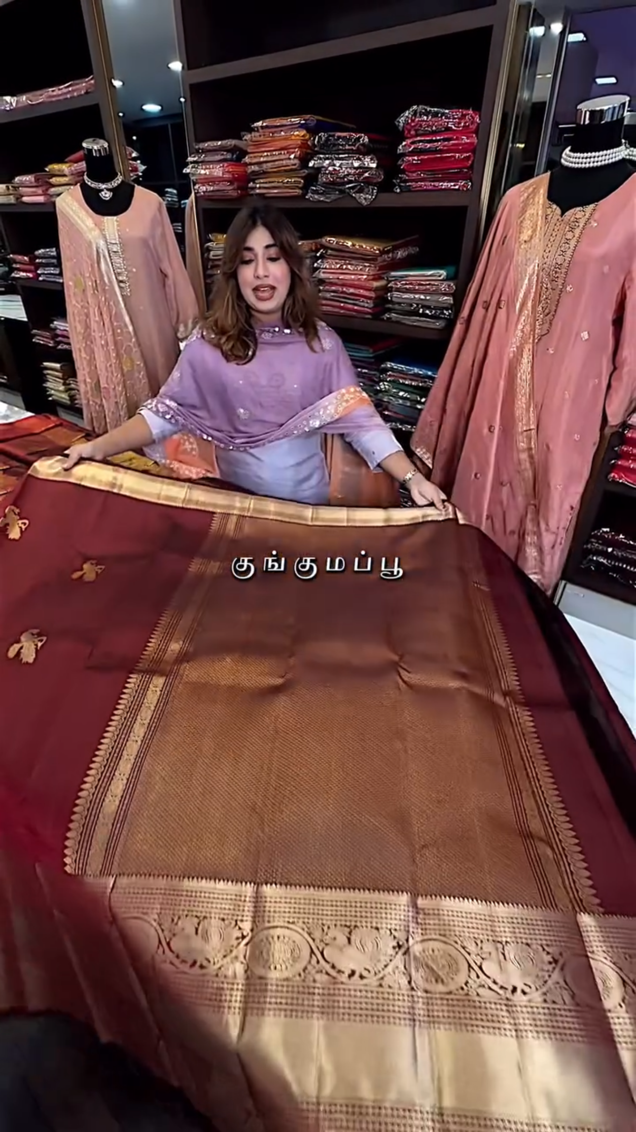Ineffable Wine Soft Banarasi Silk Saree With Gratifying Blouse Piece