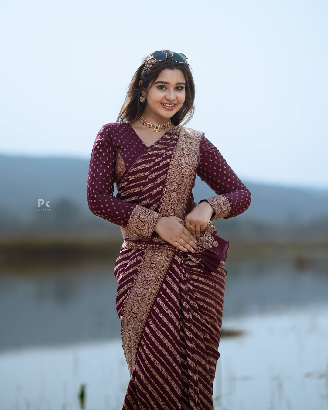 Entrancing Maroon Soft Silk Saree With Surpassing Blouse Piece