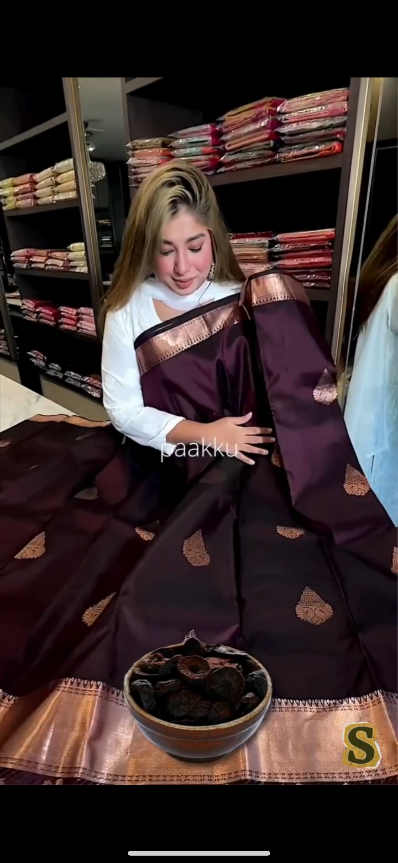 Luxuriant Purple Soft Banarasi Silk Saree With Enthralling Blouse Piece