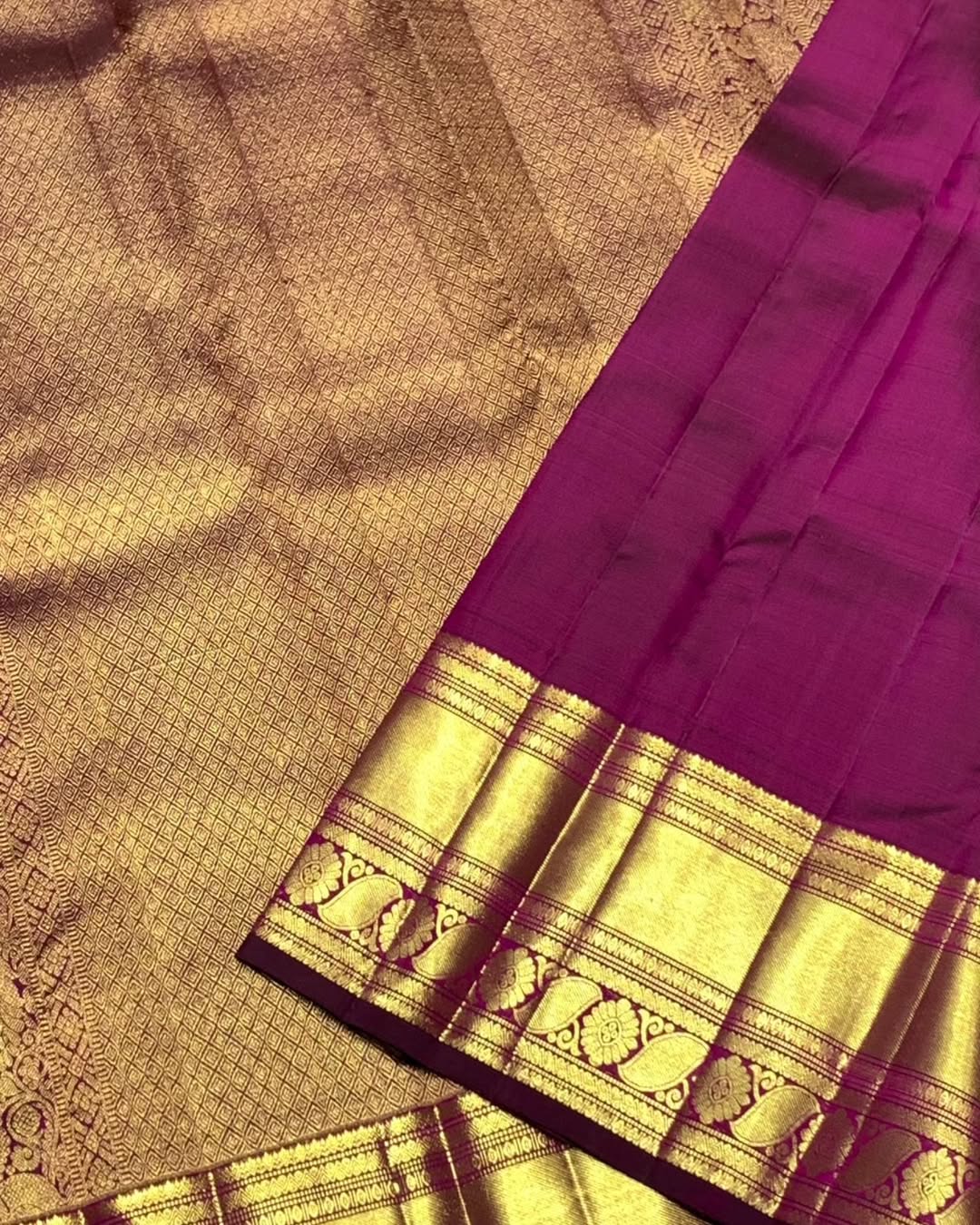 Luxuriant Purple Soft Banarasi Silk Saree With Enthralling Blouse Piece
