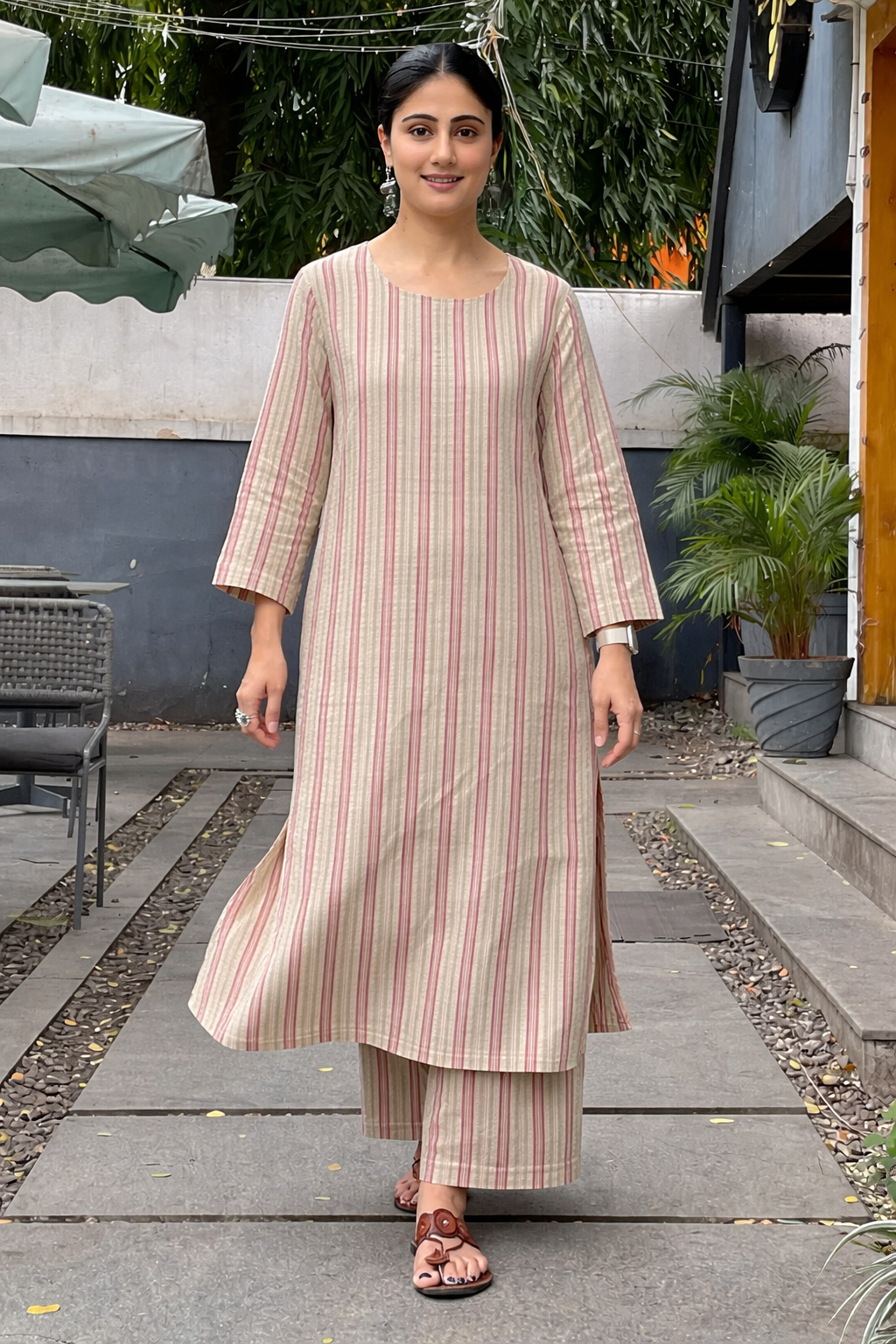 Minimal Stripe Straight Kurta Set with Relaxed Pants