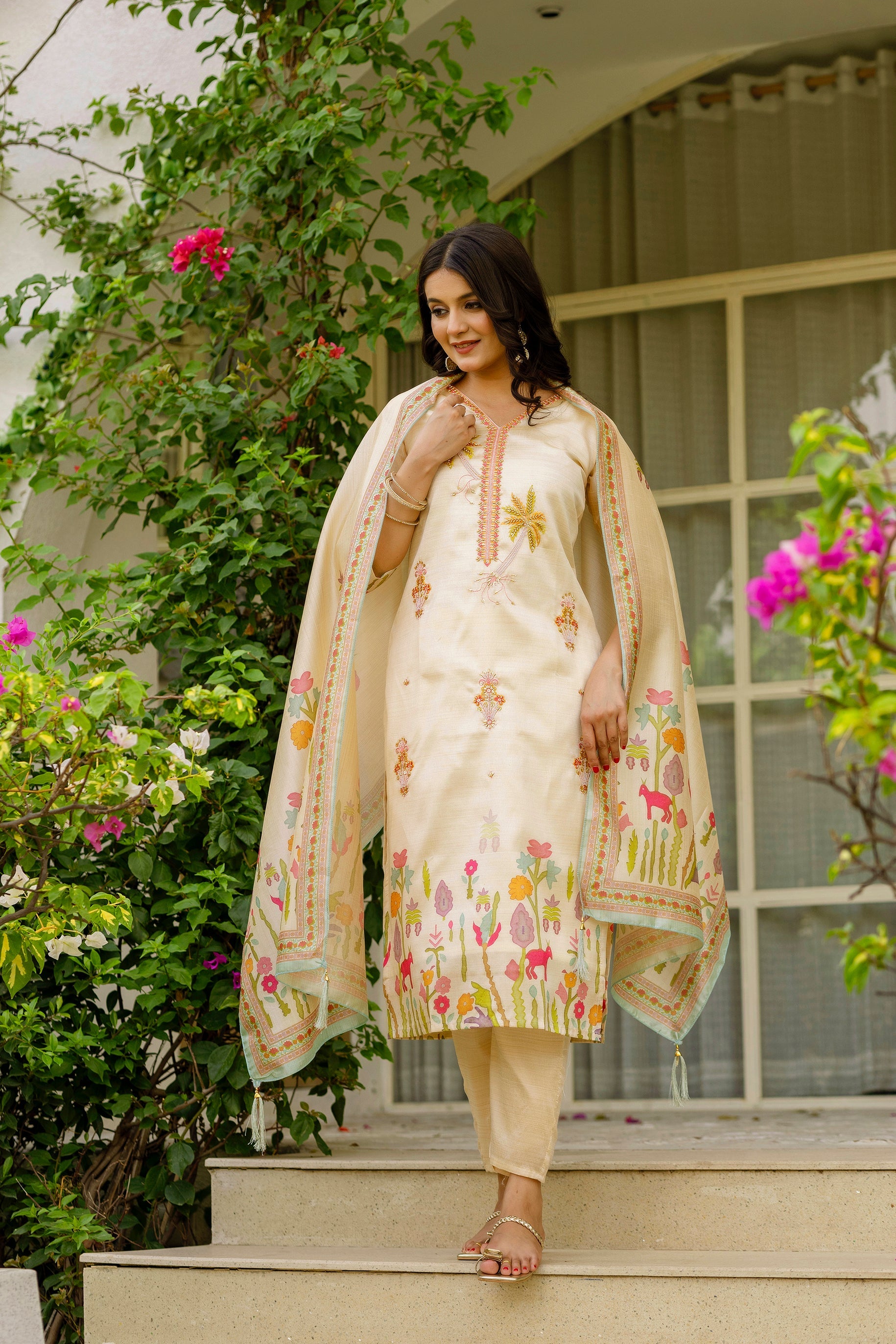 Women's Cream Embroidered Palm Tree Kurta Pant & Printed Dupatta Set