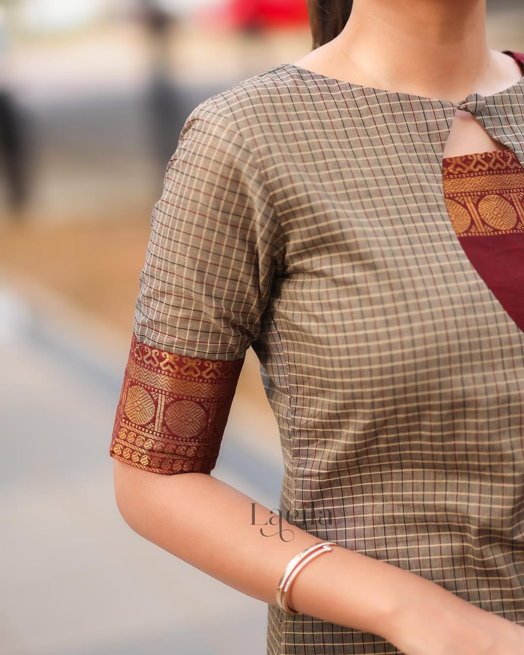 Traditional Checked Kurta Set with Zari Border & Dupatta