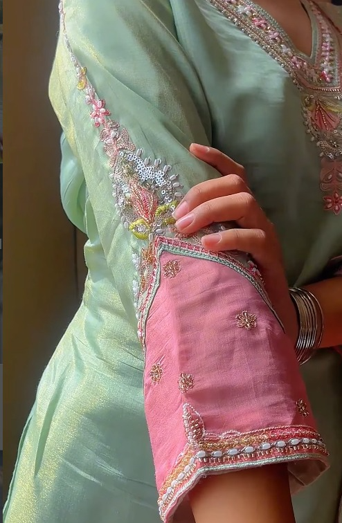 Pastel Green Straight Kurta with Pant & Organza Dupatta