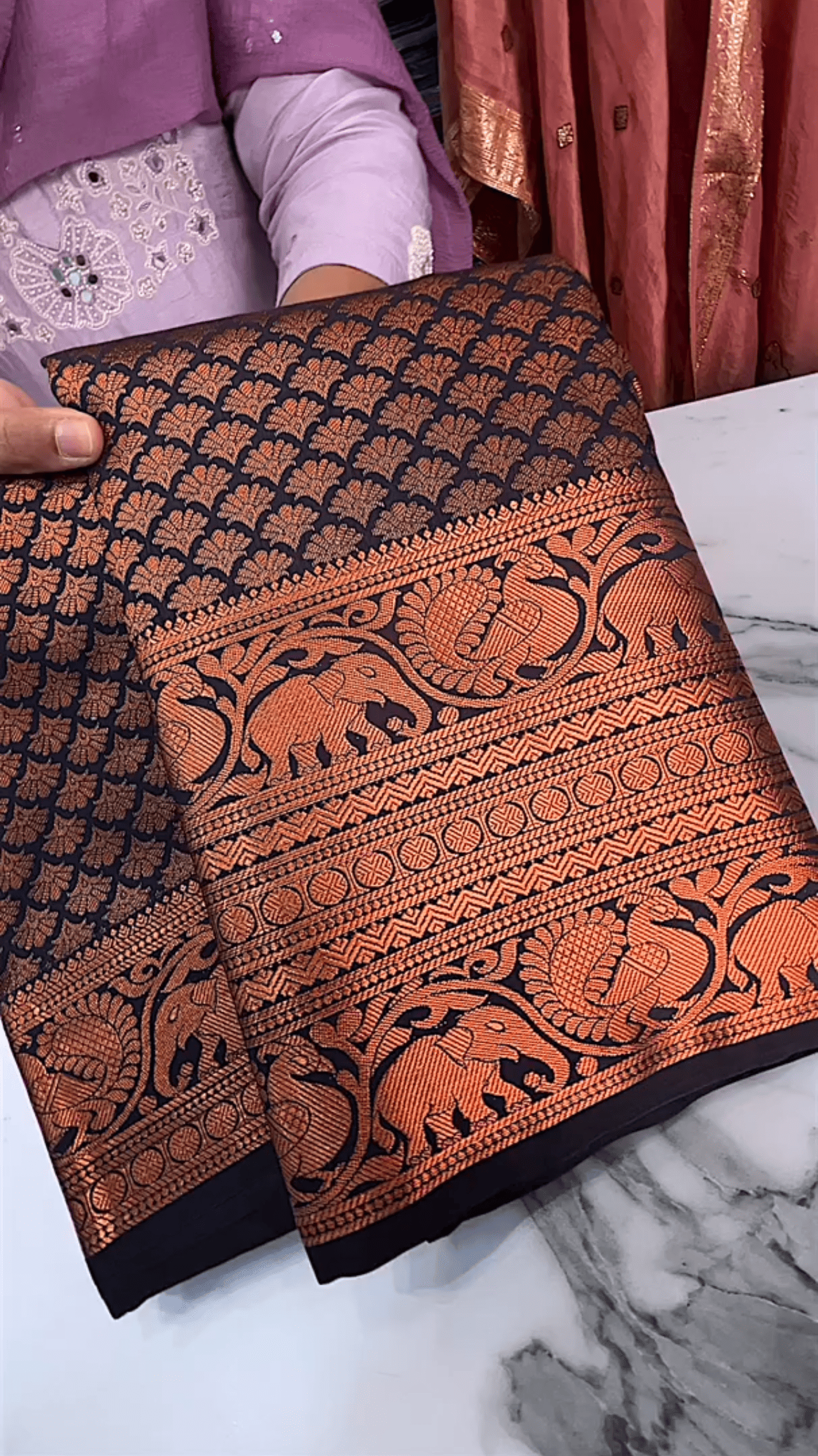 Enigmatic Navy Blue Soft Banarasi Silk Saree With Jubilant Blouse Piece
