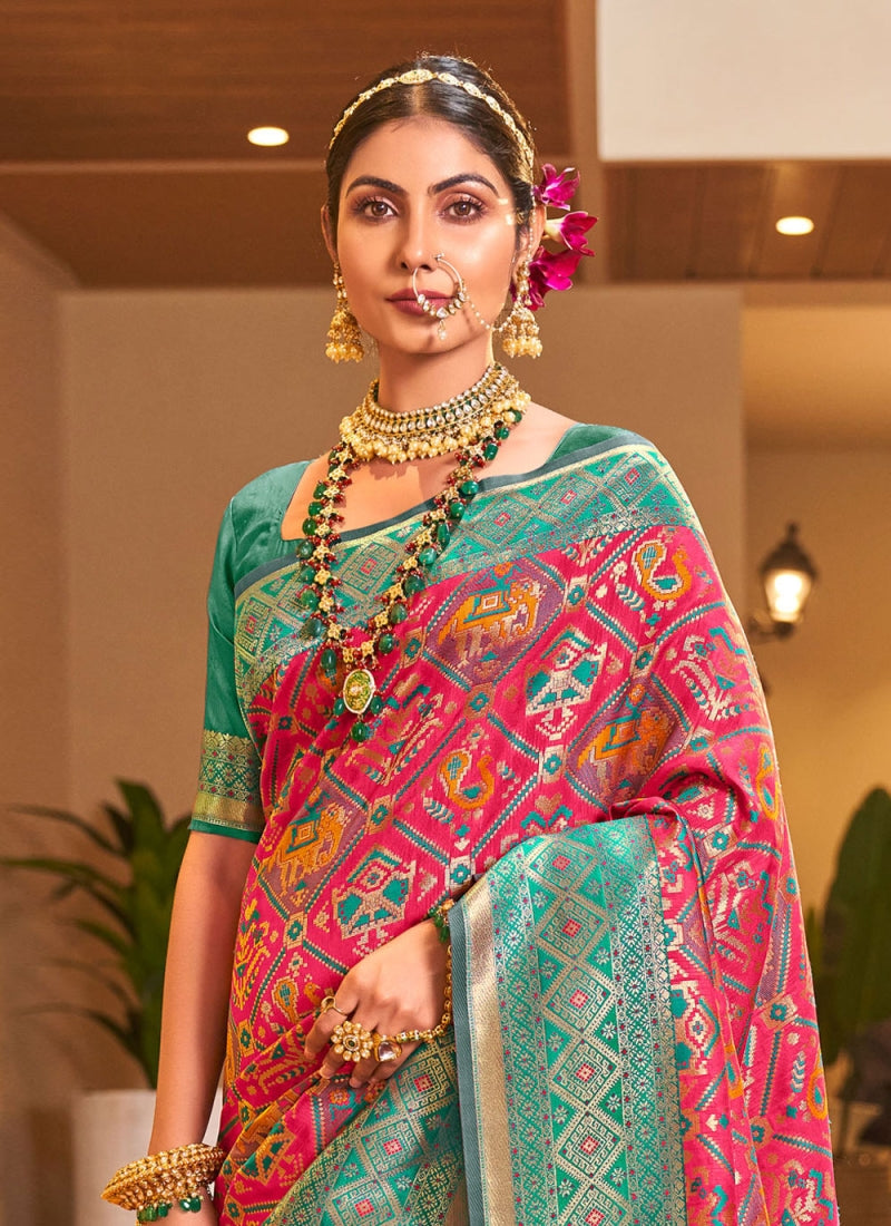 Women Printed Saree with Contrast Border