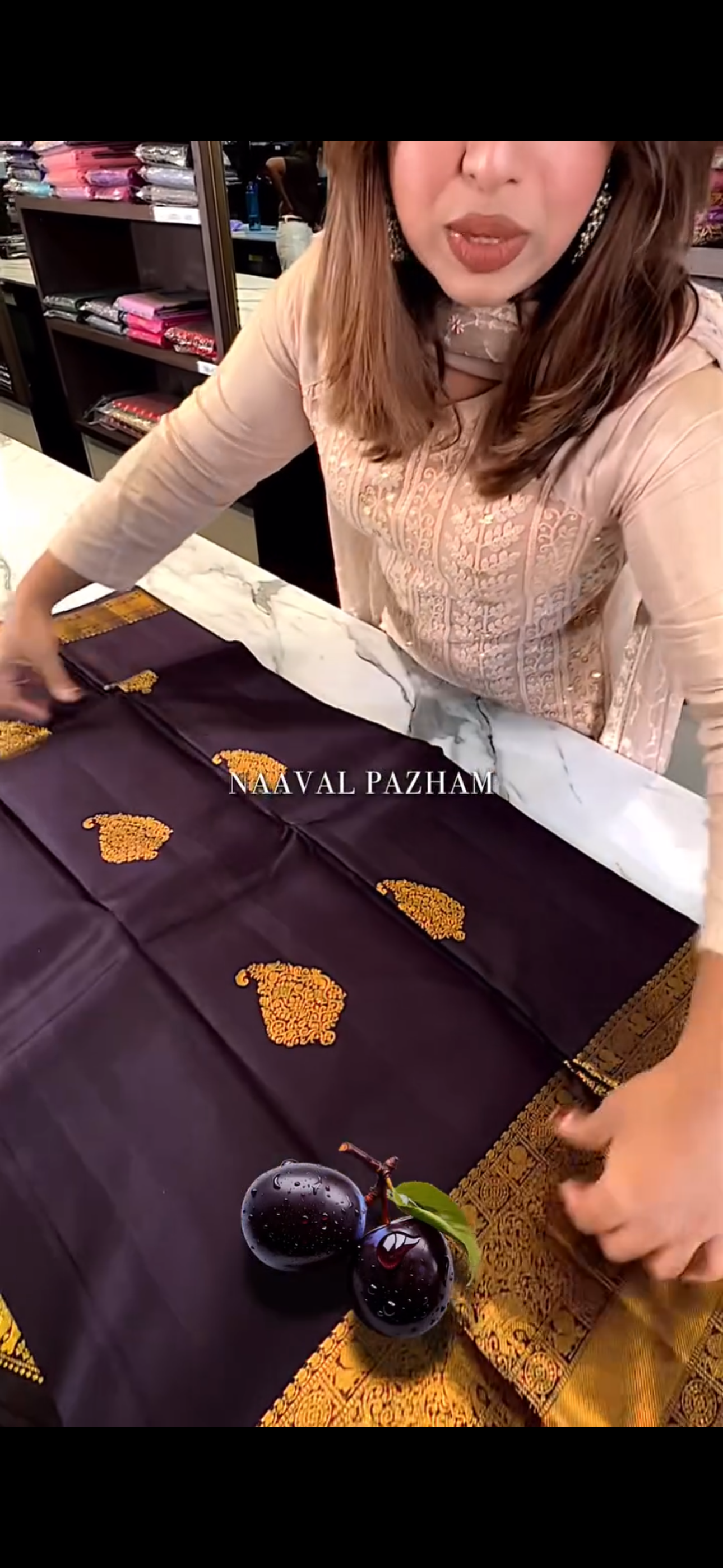 Soft Banarasi Silk Saree With Gratifying Blouse Piece