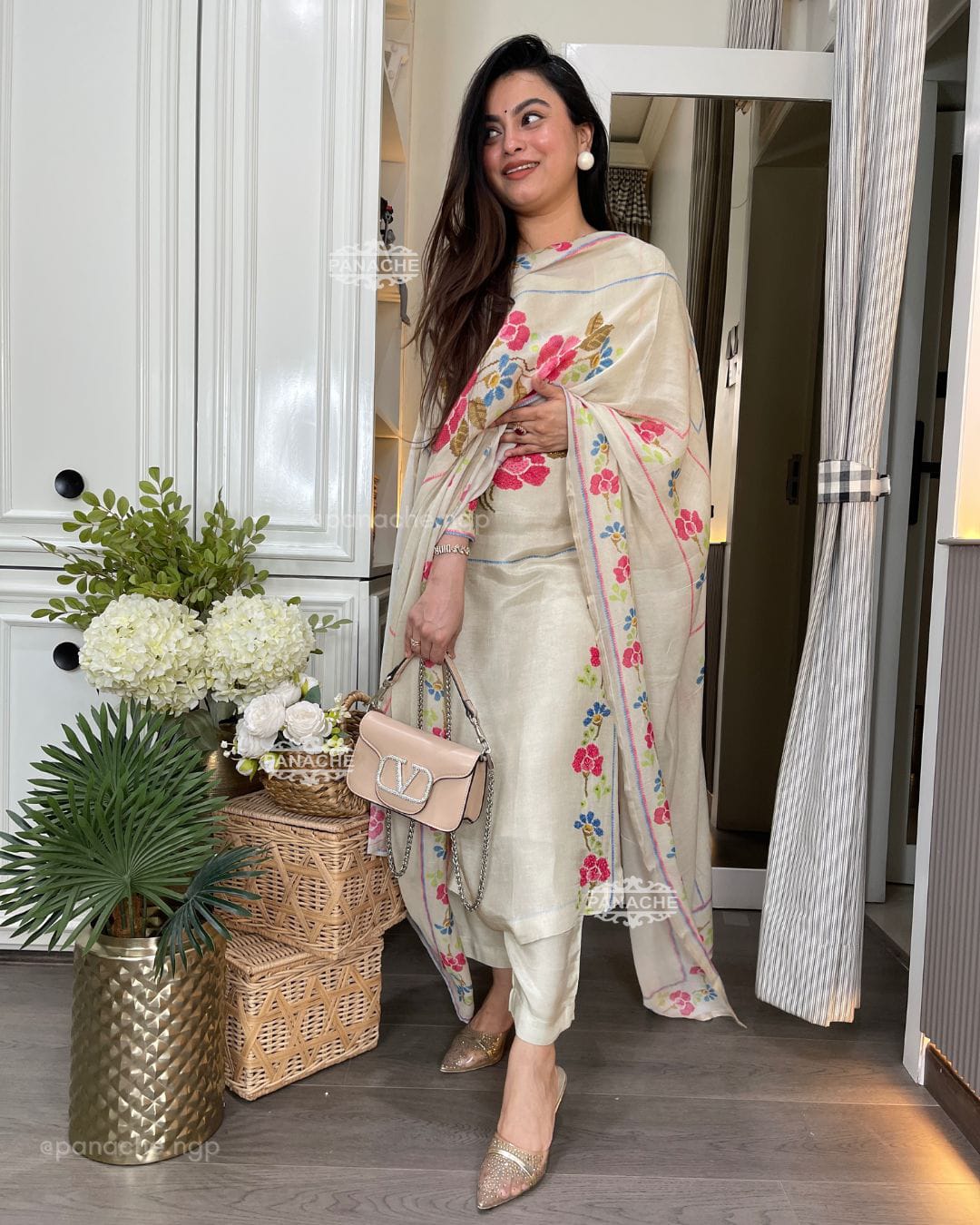 Ivory Handloom-Style Floral Embroidered Kurta Set with Dupatta