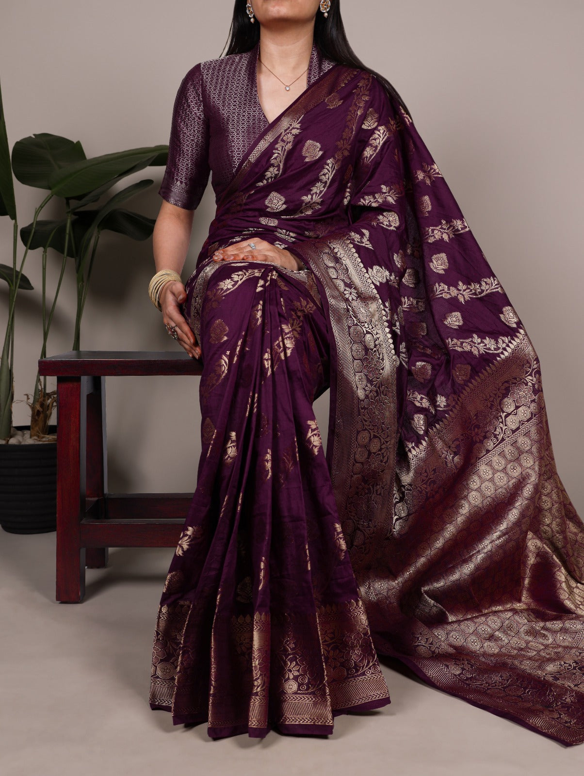 Designed for all-day comfort with a touch of festive finesse saree