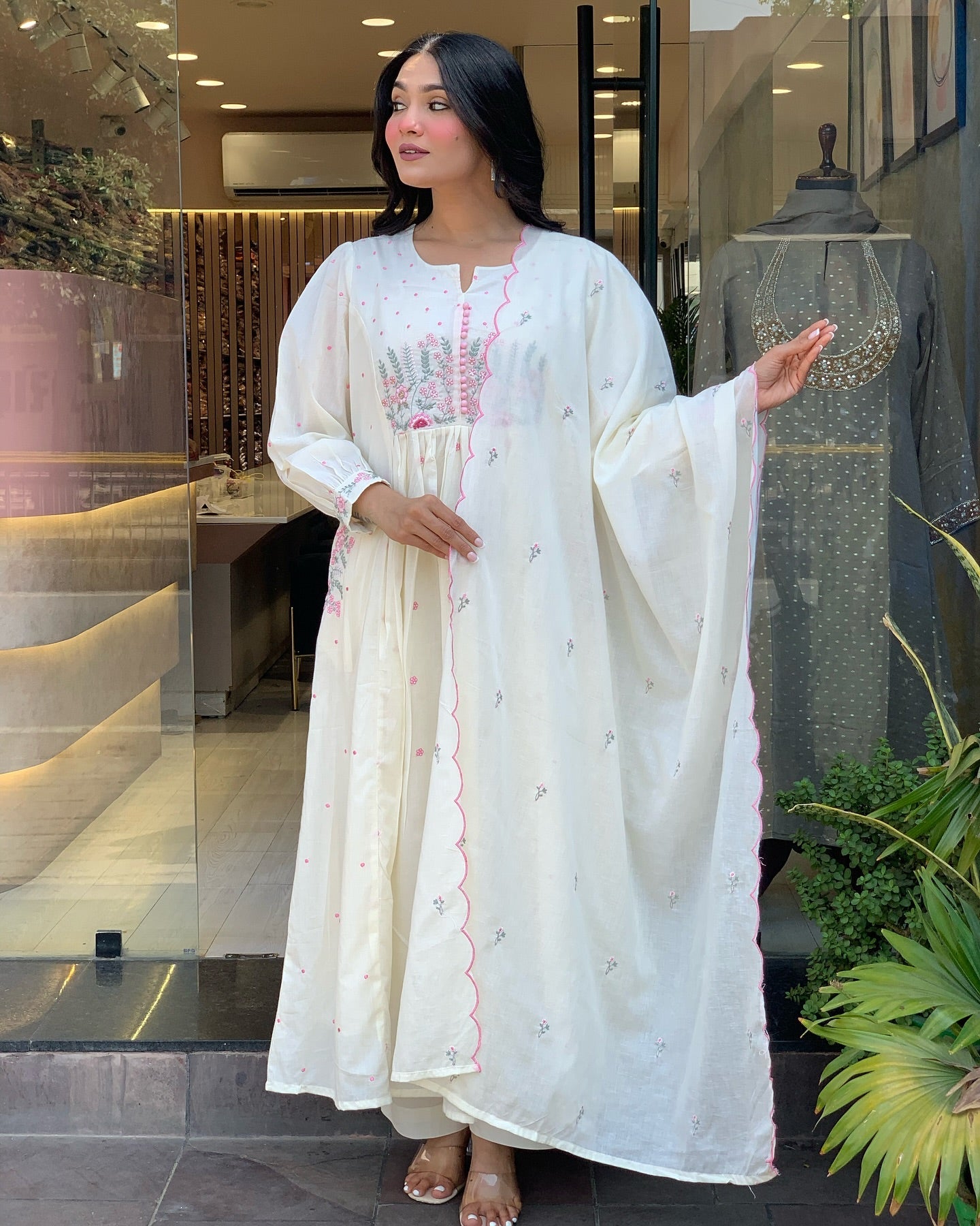 Elegant Embroidered Anarkali Kurta Set with Dupatta – Ivory